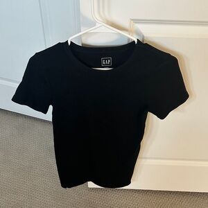GAP Jet Black modern tee